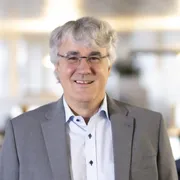 Portrait photo of Hanspeter Himmel, employee of Bosshard & Partner.