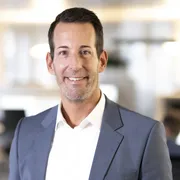 Porträtfoto von Marco Unterlerchner, Mitarbeiter von Bosshard & Partner.